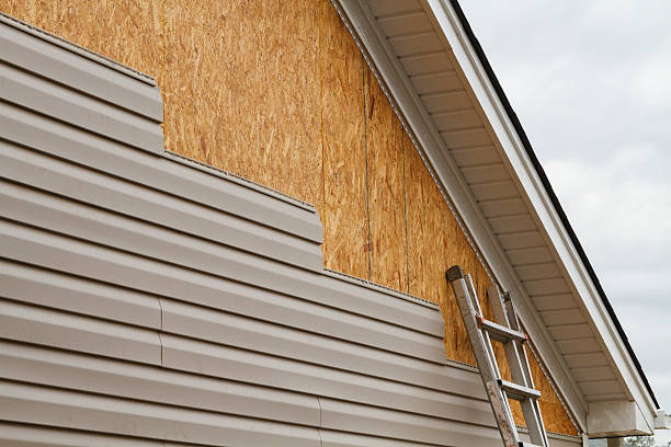 Professional Siding Contractor technician working in Deltaville, VA